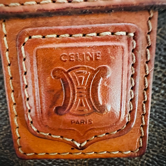 CELINE TRIOMPHE VINTAGE CANVAS & LEATHER CLUTCH BAG - Picture 4 of 9